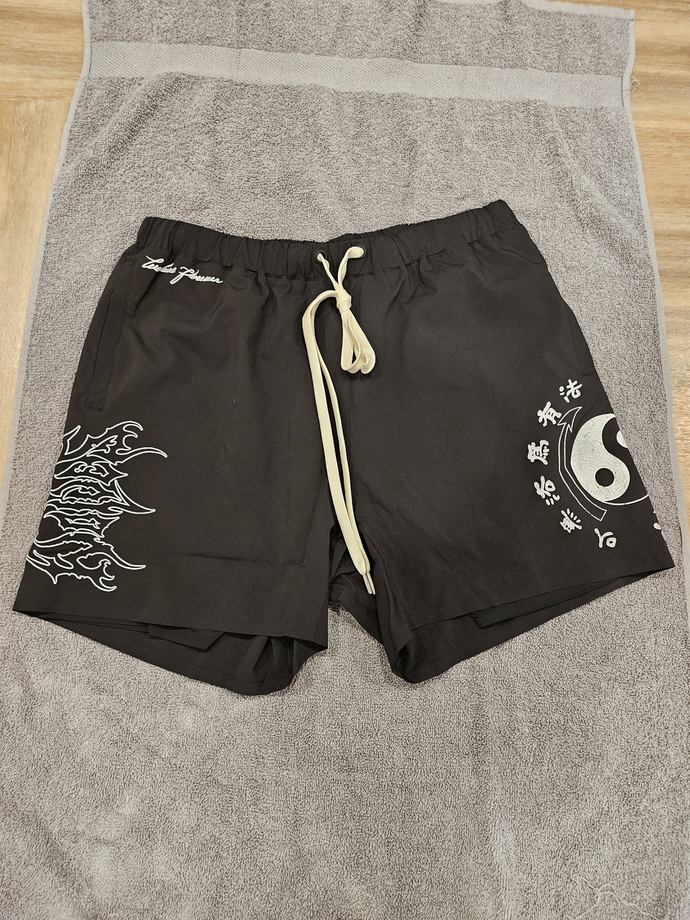 Darc Sport X Bruce Lee Compression Shorts with Yin Yang Graphic. Rare!!